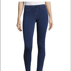 Hue Dark Skinny Jeans